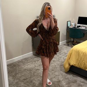 Brown/Black Flowy Long Sleeve Dress Size Small